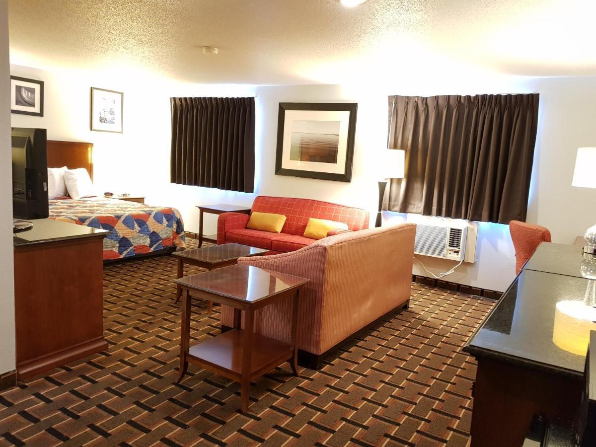 Le Mars Inn And Suites Exteriör bild